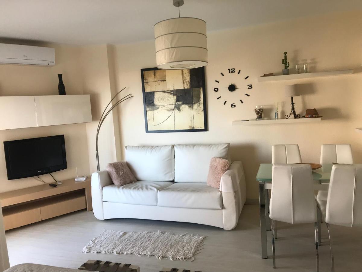 Apartamento Bruselas تورّوكس كوستا المظهر الخارجي الصورة